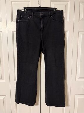 GAP Women's Straight-Leg Black Jeans